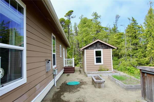 Ucluelet, BC V0R 3A0,1877 Cedar Grove Pl