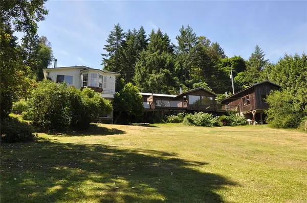 Salt Spring, BC V8K 1K1,174 Woodland Dr