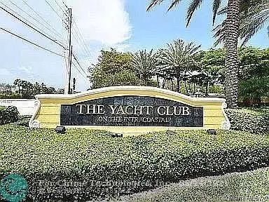 Hypoluxo, FL 33462,111 Yacht Club Way  #111