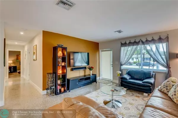 Wilton Manors, FL 33334,2740 NE 15th Ave