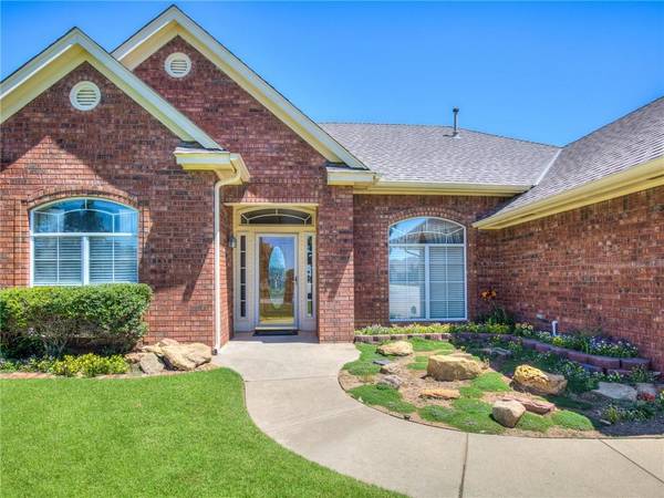 11065 Canterbury Lane, Midwest City, OK 73130