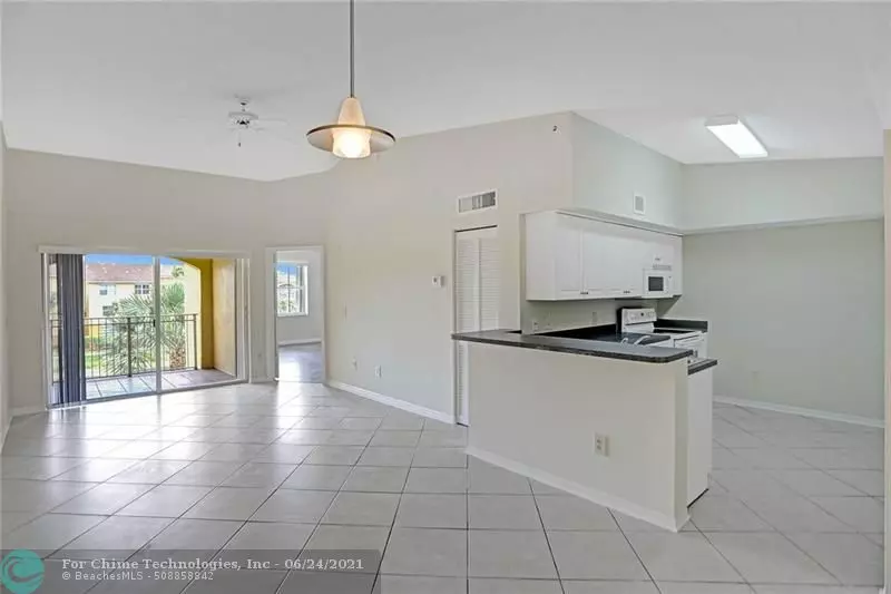 9650 NW 2ND ST  #4304, Pembroke Pines, FL 33024