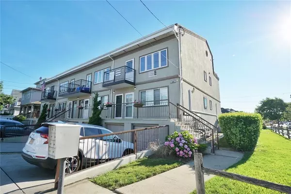 208 Beach 124th ST #2, Rockaway Park, NY 11694