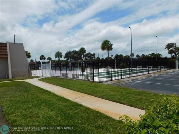 West Palm Beach, FL 33415,5725 Fernley Dr  #42