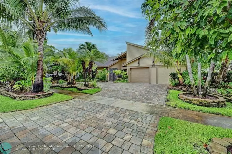 7372 NW 49th Place, Lauderhill, FL 33319