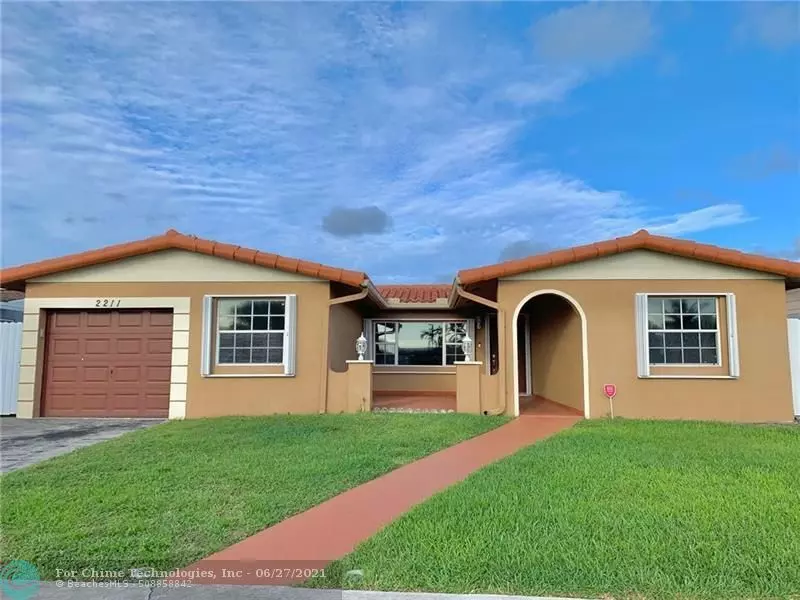 2211 NW 94th Ave, Pembroke Pines, FL 33024