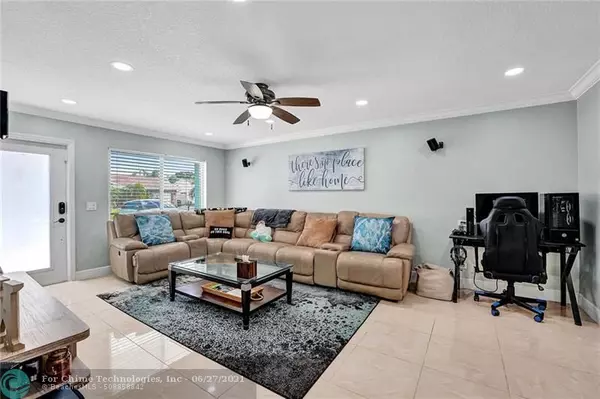 Fort Lauderdale, FL 33309,3319 NW 69TH CT