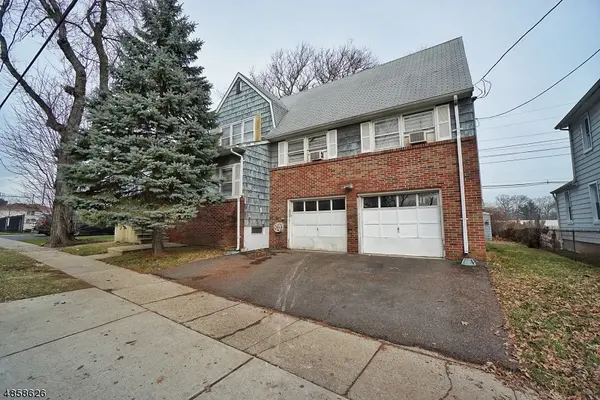 315 Cristiani St, Roselle, NJ 07203