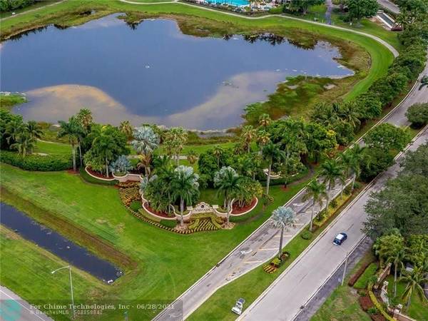 7014 Del Corso Ln, Delray Beach, FL 33446