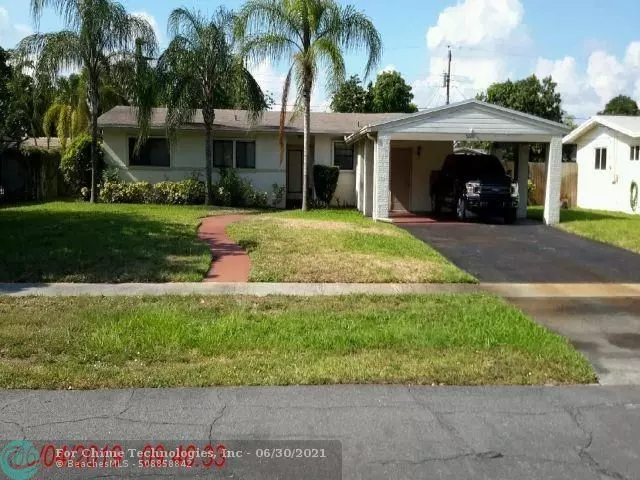 5220 SW 4th St, Plantation, FL 33317