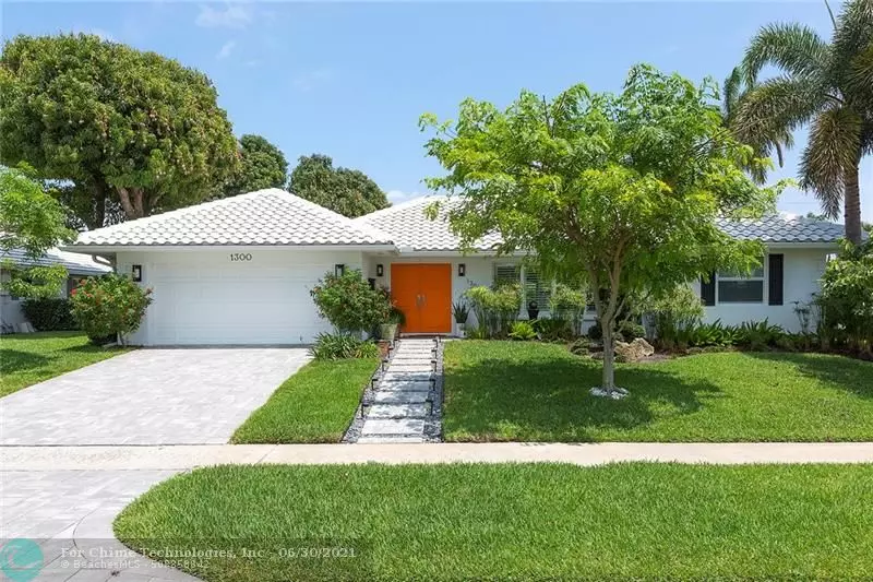 1300 Sugar Plum Dr, Boca Raton, FL 33486