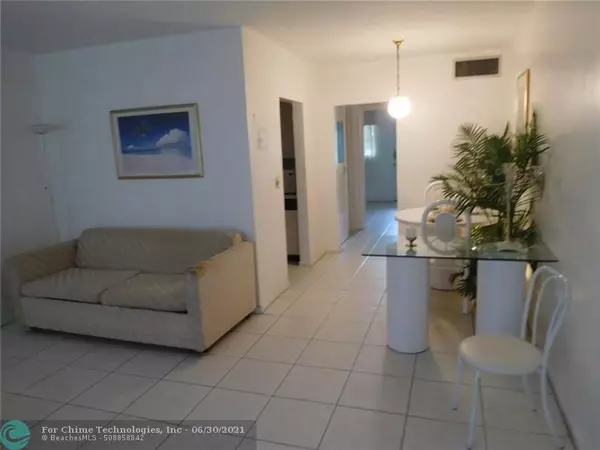 Hallandale Beach, FL 33009,230 SW 11th Ave  #5