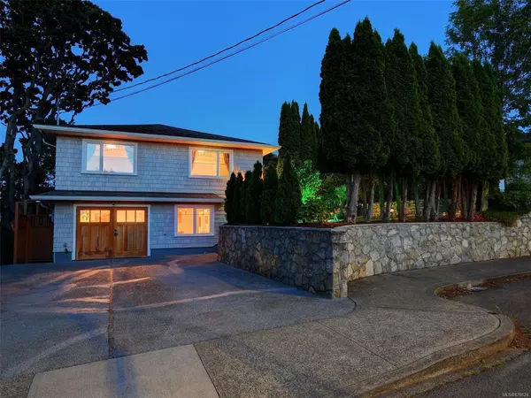 Oak Bay, BC V8S 4V2,1957 Hampshire Rd