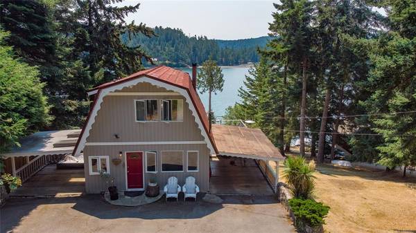 Pender Island, BC V0N 2M1,6630 Razor Point Rd