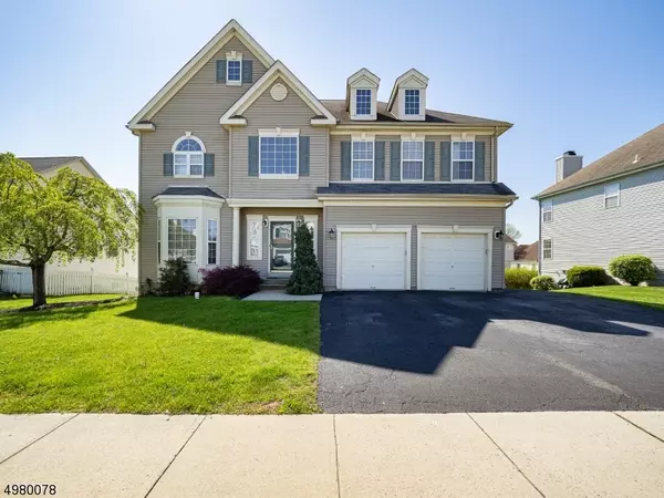 343 STONEHENGE DR, Lopatcong Twp., NJ 08865