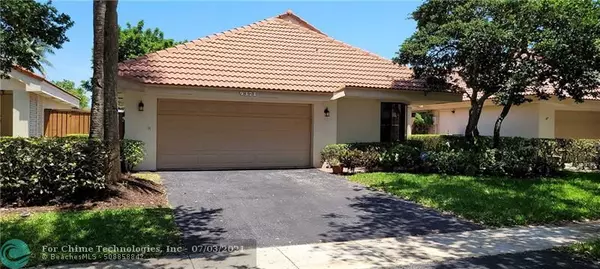 9371 NW 18th Dr, Plantation, FL 33322