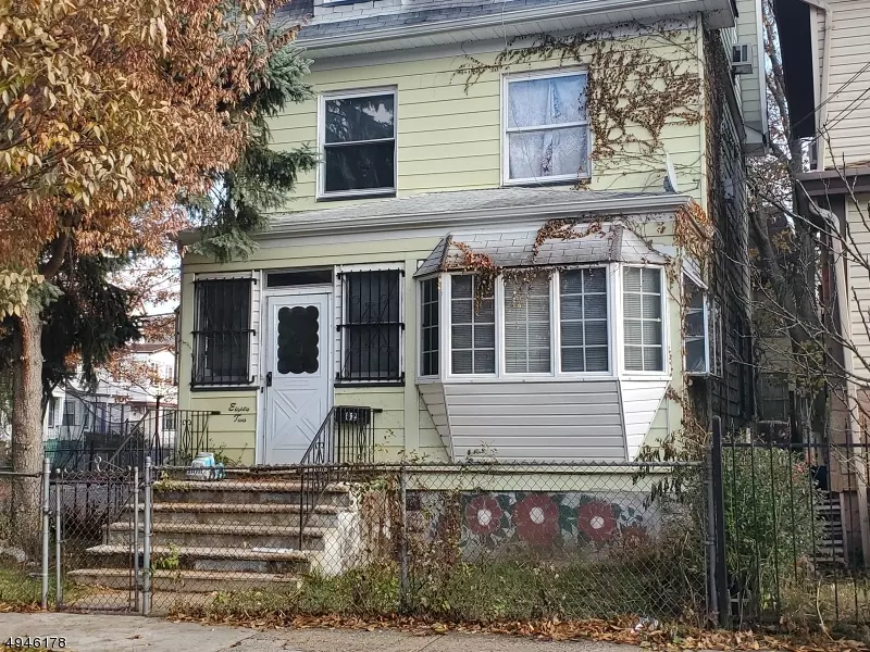 82 W END AVE, Newark City, NJ 07106