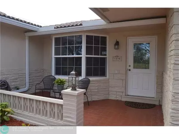 Plantation, FL 33317,1035 W COUNTRY CLUB CIR