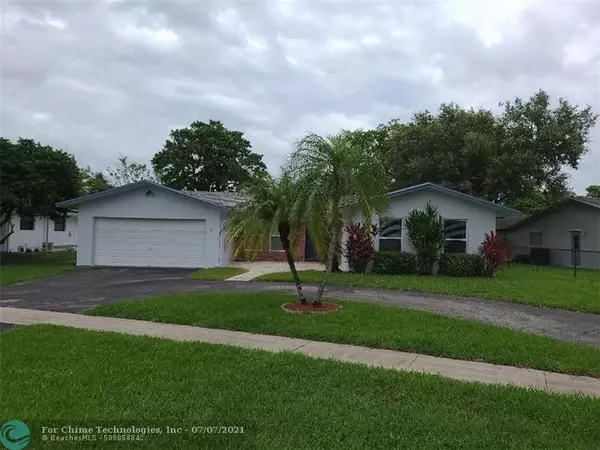 864 E Plantation Cir, Plantation, FL 33324