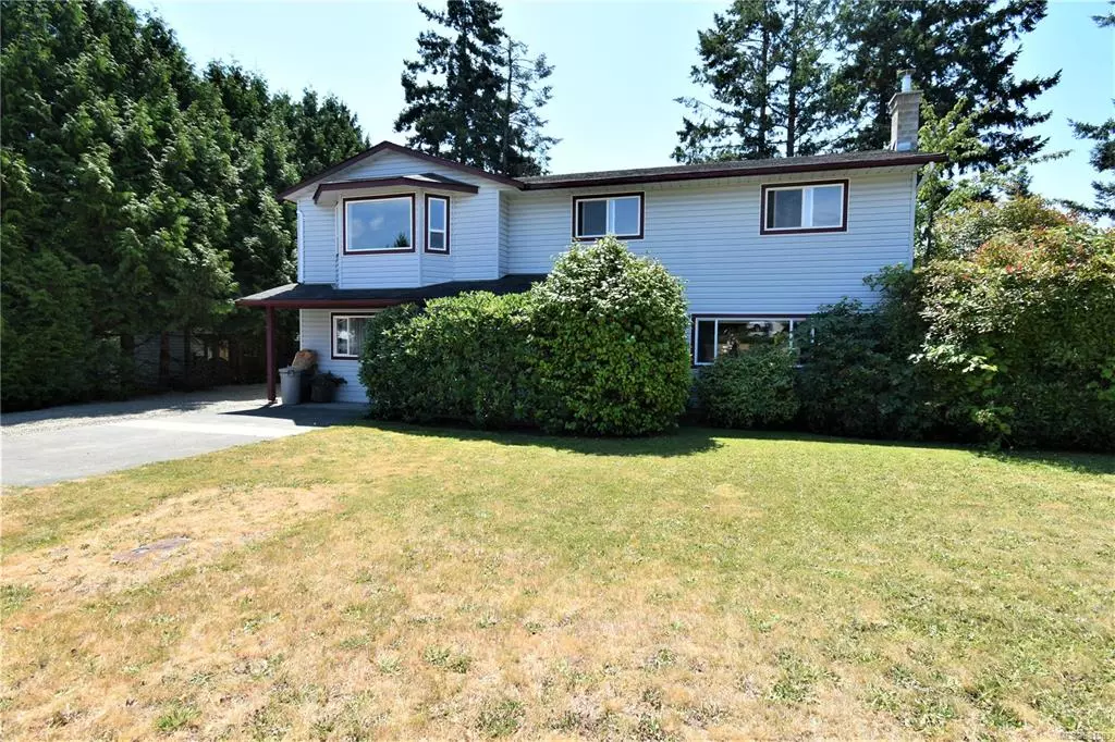 Comox, BC V9M 1Z8,2035 Bolt Ave