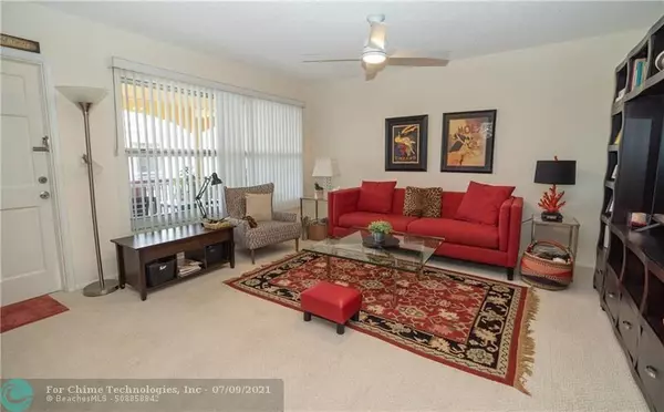 Pompano Beach, FL 33060,651 Pine Dr  #303