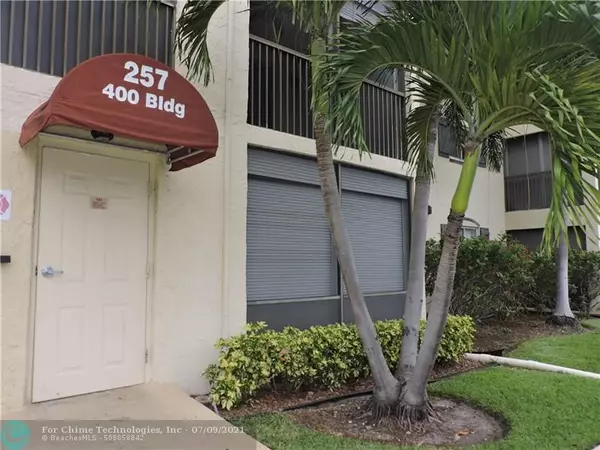 Pompano Beach, FL 33060,257 S Cypress Rd  #405