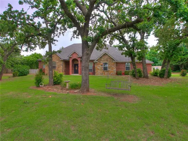 547 Chippingham Lane, Blanchard, OK 73010