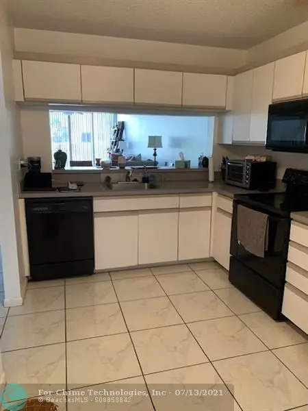 Plantation, FL 33322,10691 NW 14th St  #256