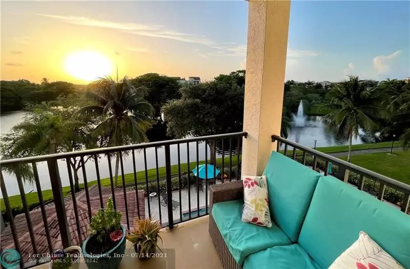 Delray Beach, FL 33444,2105 Lavers Cir  #404