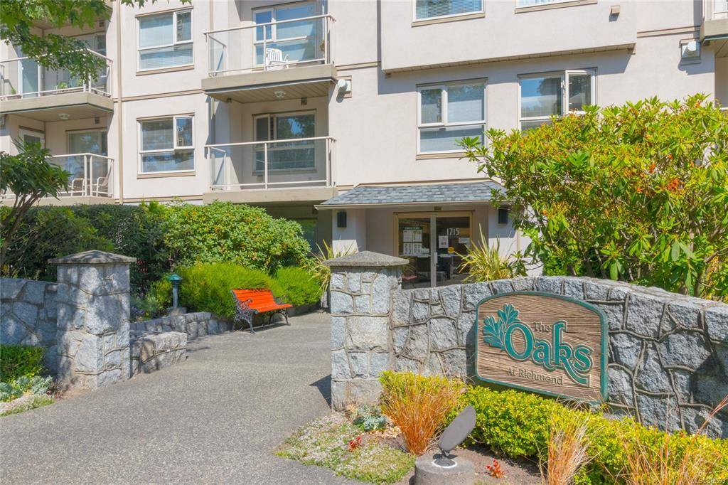 Victoria, BC V8R 4P9,1715 Richmond Ave #306