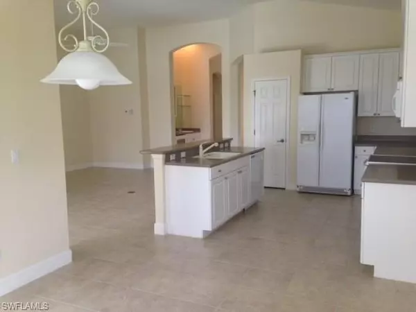 Fort Myers, FL 33905,3811 Lakeview Isle CT