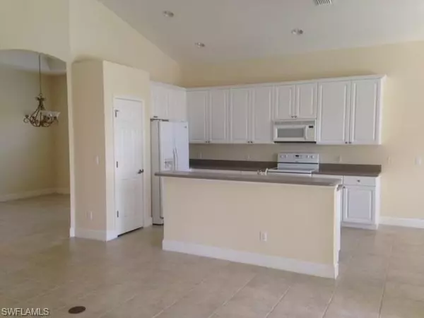 Fort Myers, FL 33905,3811 Lakeview Isle CT