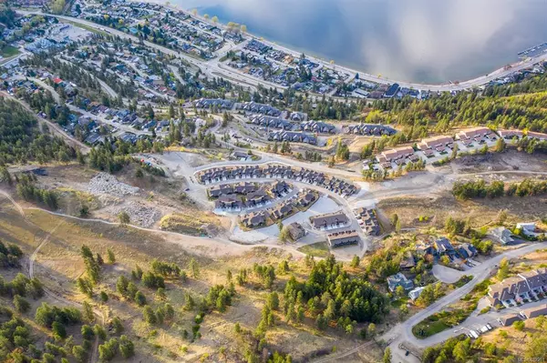 Peachland, BC V0H 1X5,4000 Redstone Cres #220