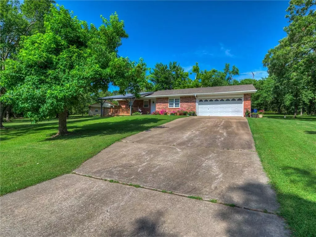 Harrah, OK 73045,22718 Janet Lane