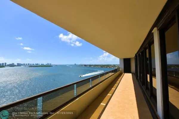 North Palm Beach, FL 33408,100 Lakeshore Dr  #1051