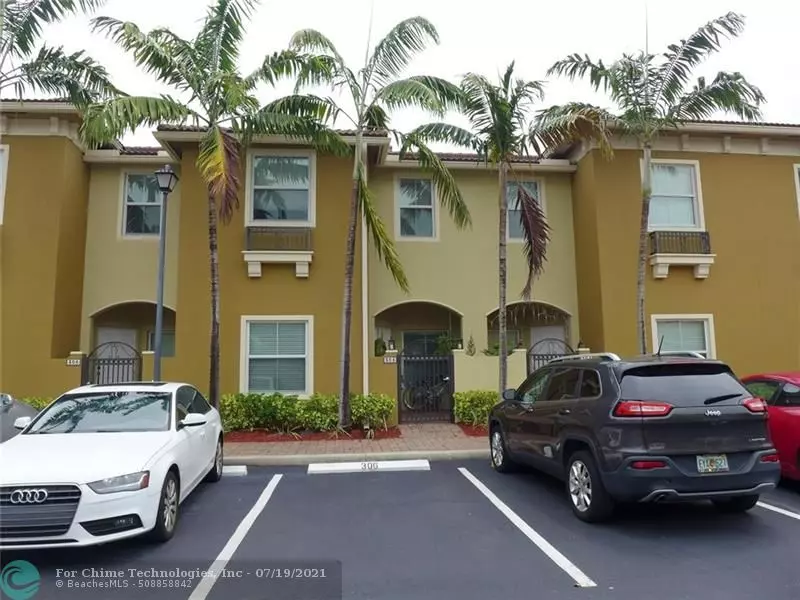 2851 W Prospect Rd  #305, Tamarac, FL 33309