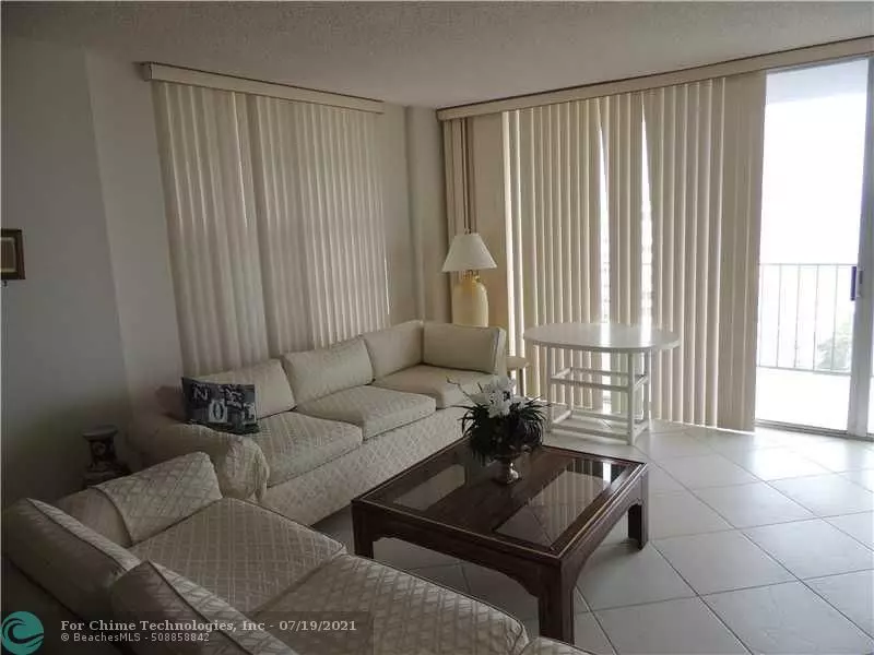 Hollywood, FL 33019,3800 S Ocean Dr  #1620