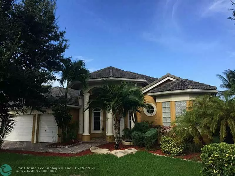 3842 W LAKE ESTATES DR, Davie, FL 33328