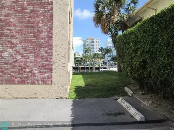 Fort Lauderdale, FL 33308,3105 NE 28th St  #3A