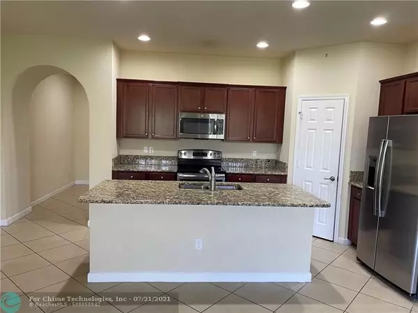 Wellington, FL 33449,10103 Wellington Parc Dr  #10103