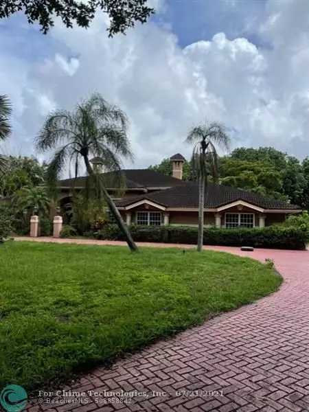 18600 Long Lake Dr, Boca Raton, FL 33496