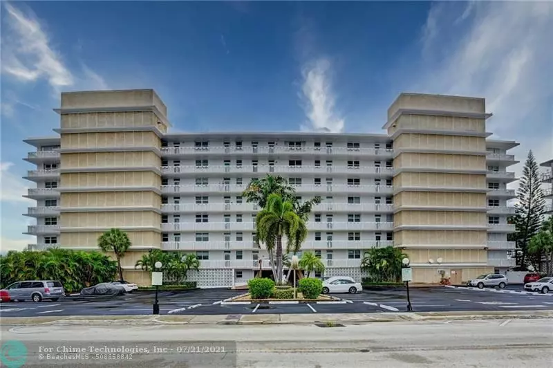 410 Golden Isles Dr  #208, Hallandale Beach, FL 33009