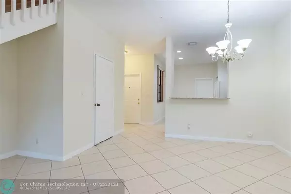 Weston, FL 33332,4319 Vineyard Cir  #4319