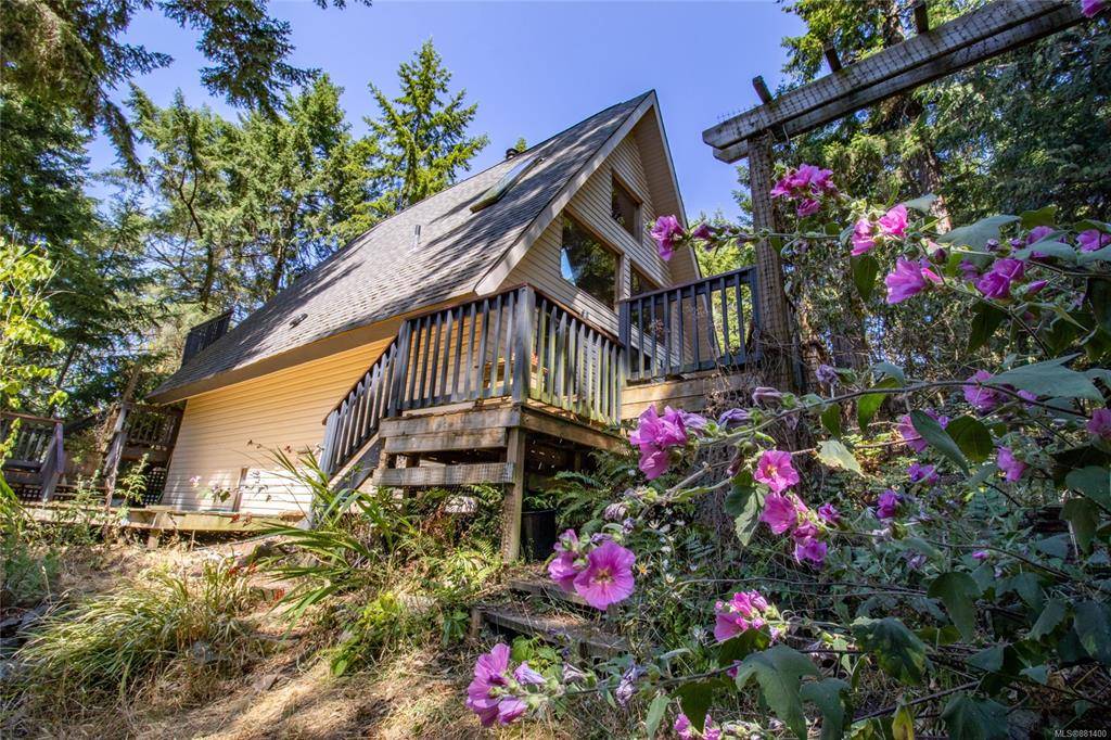 Pender Island, BC V0N 2M2,2609 Gunwhale Rd