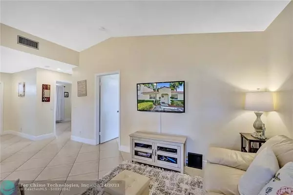 Weston, FL 33326,1594 Springside Dr  #8