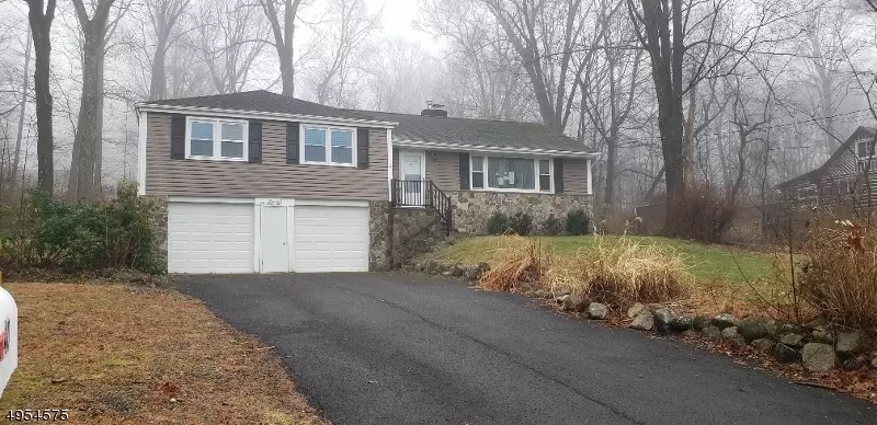 40 WHALEBACK TER, Ringwood Boro, NJ 07456