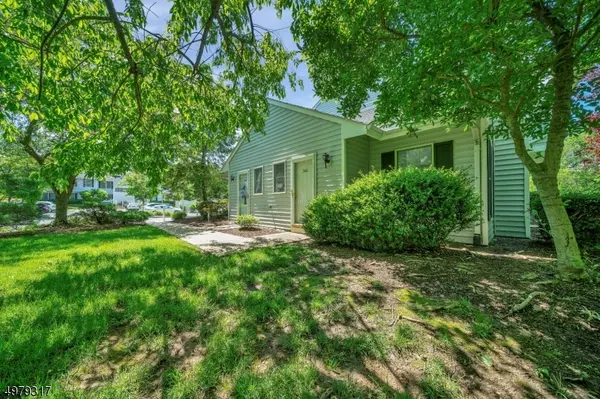 340 PHOEBE CT, Readington Twp., NJ 08887