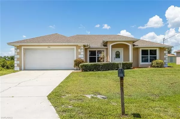 3704 26th ST SW, Lehigh Acres, FL 33976