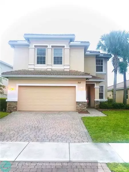 707 NW Leonardo Cir, Port Saint Lucie, FL 34986