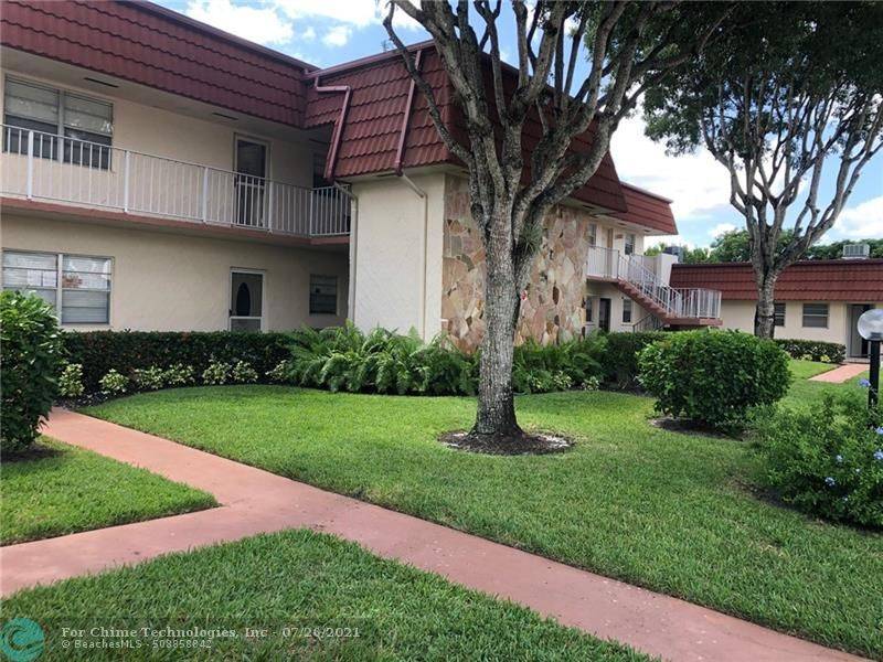 12007 Poinciana Blvd  #204,  Royal Palm Beach,  FL 33411